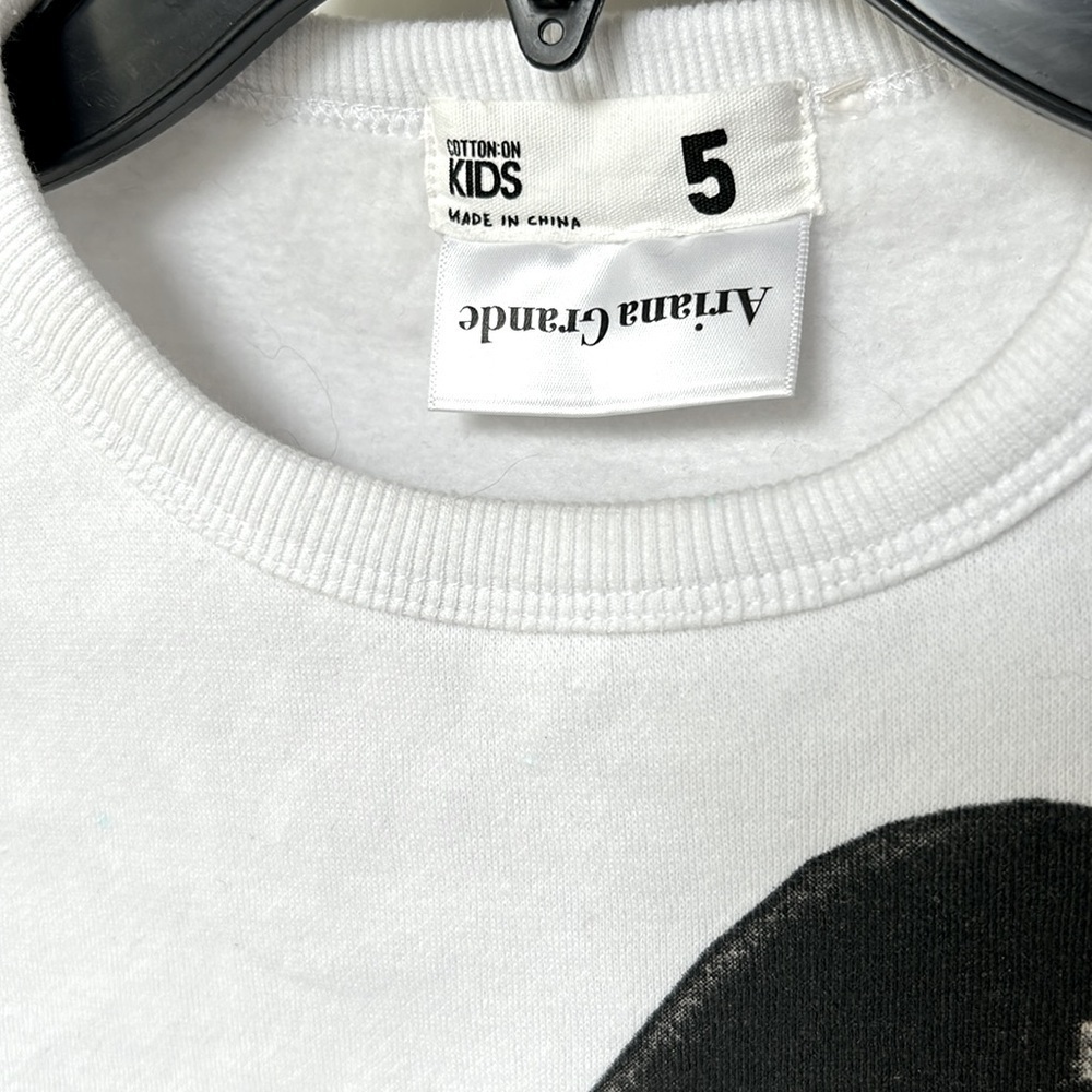 COTTON ON KIDS Ariana Grande Crewneck sweatshirt White size 5 Girls Kids - Picture 3 of 5